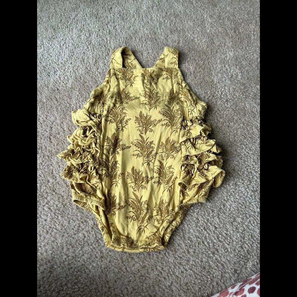 Kate Quinn Ruffle Bubble